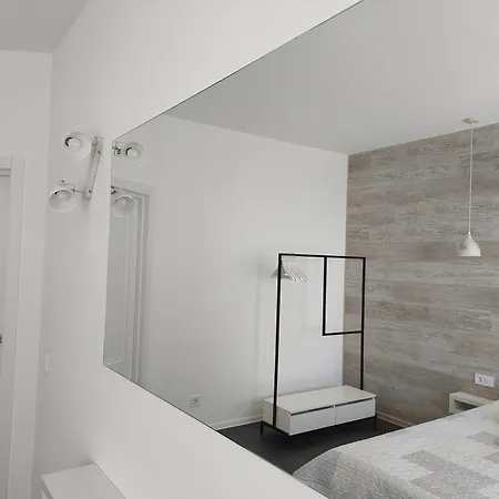 вид моря генератор убежище Apartment Odesa