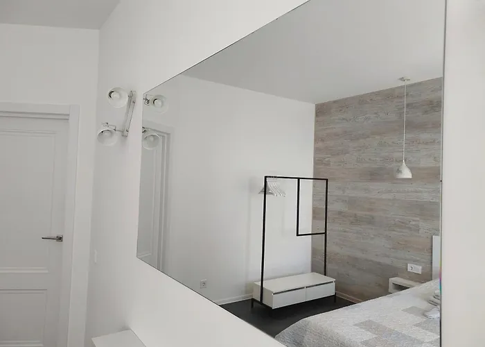 вид моря генератор убежище Apartment Odesa